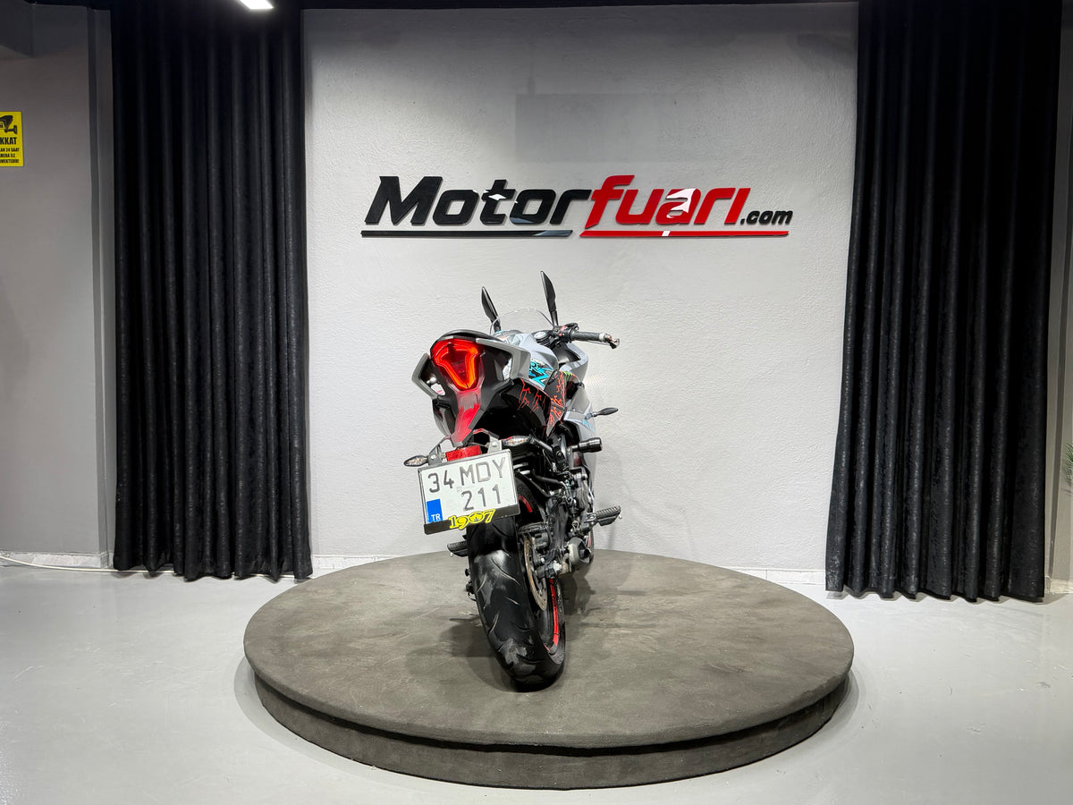 CFMOTO 250SR 2024