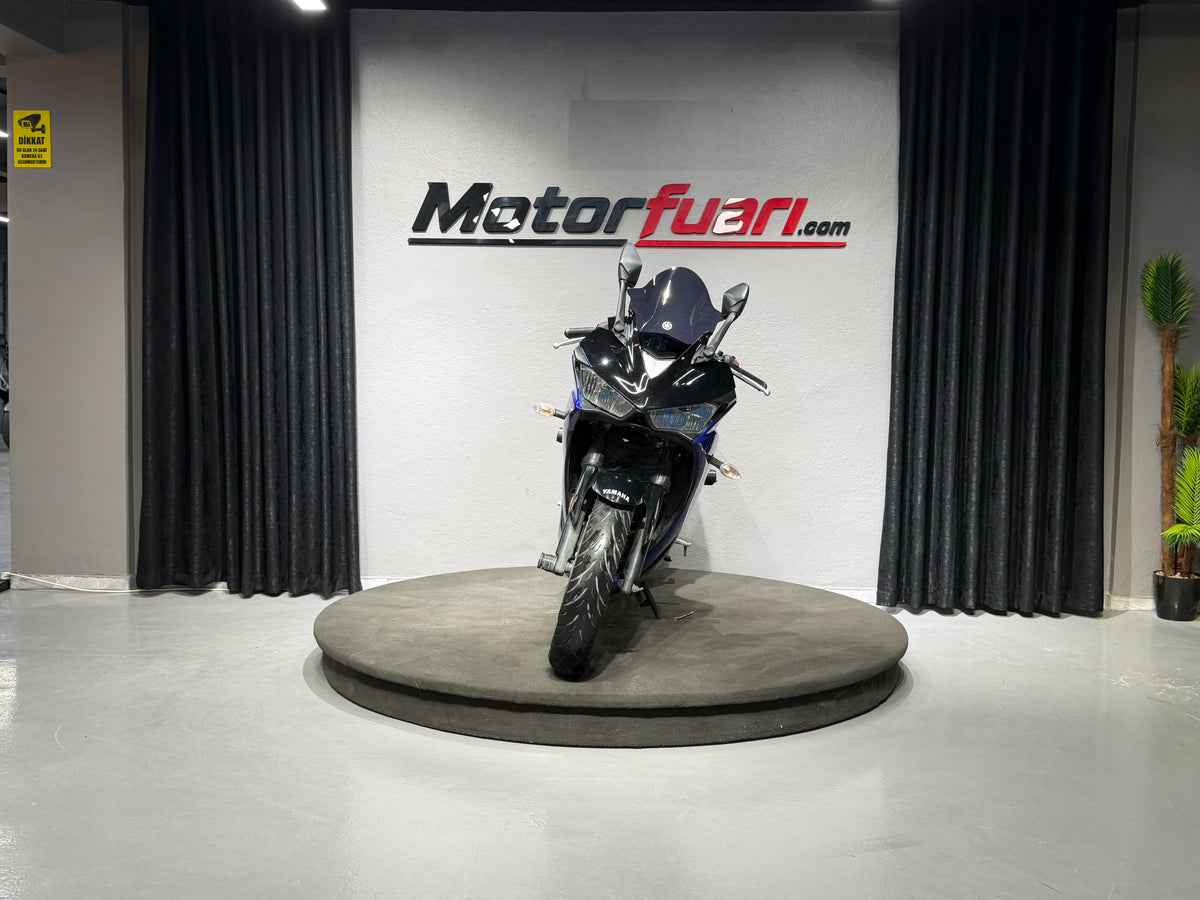 YAMAHA YZF R-25 ABS