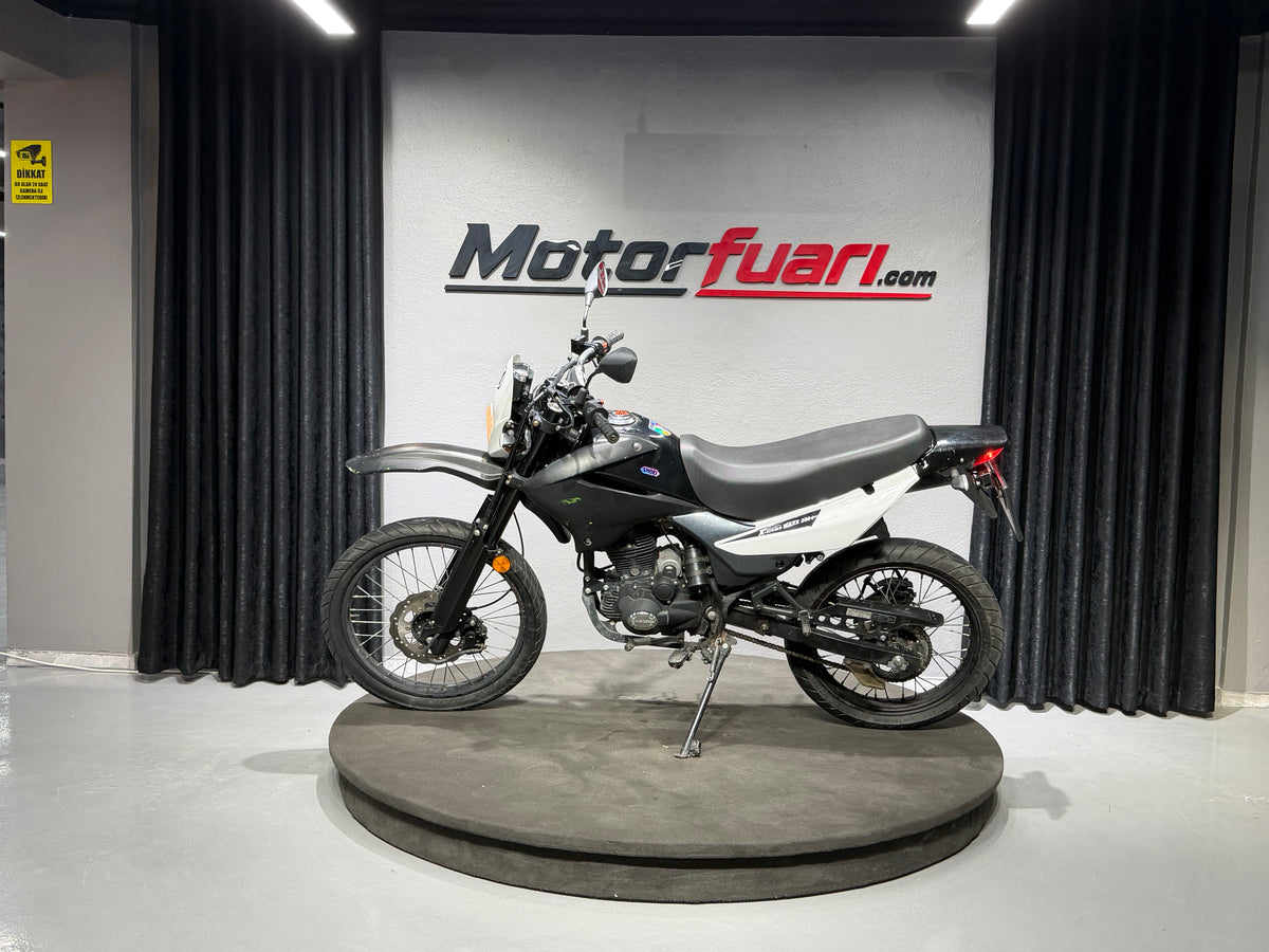 MONDIAL XTREME 200