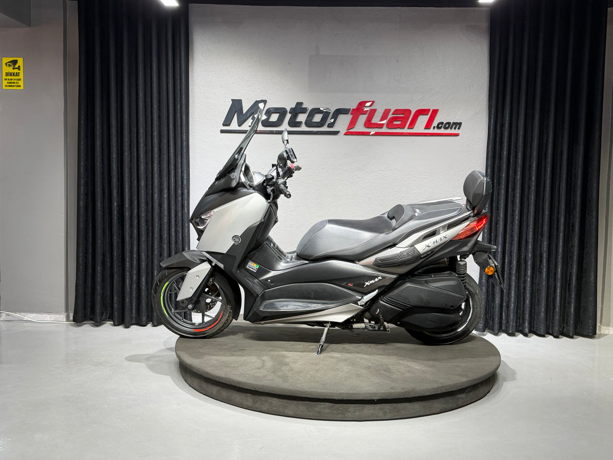 YAMAHA X MAX 250 ABS