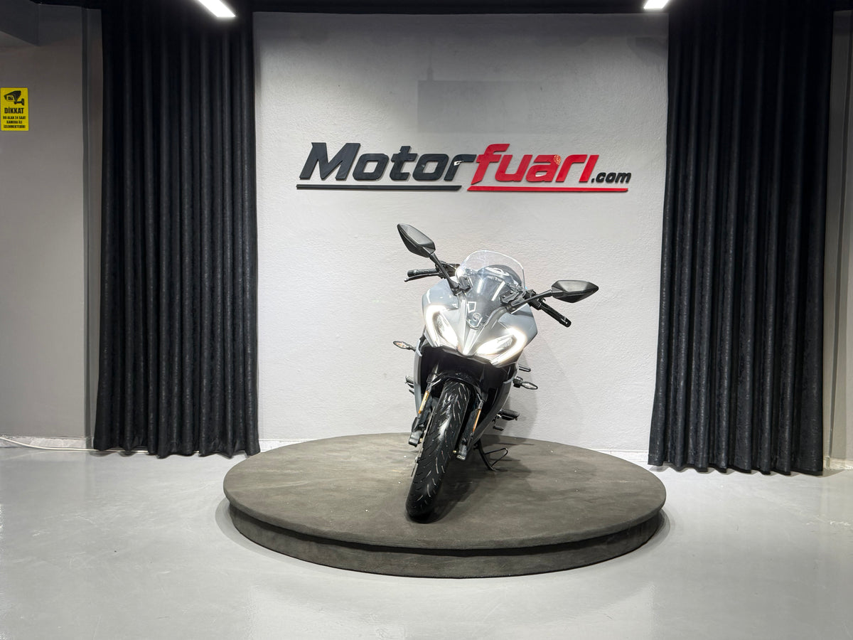 CFMOTO 250SR 2024