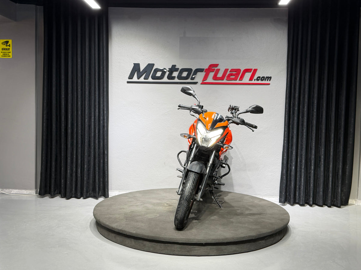 BAJAJ PULSAR NS 125 2025