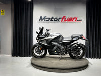 BAJAJ PULSAR RS 200 ABS
