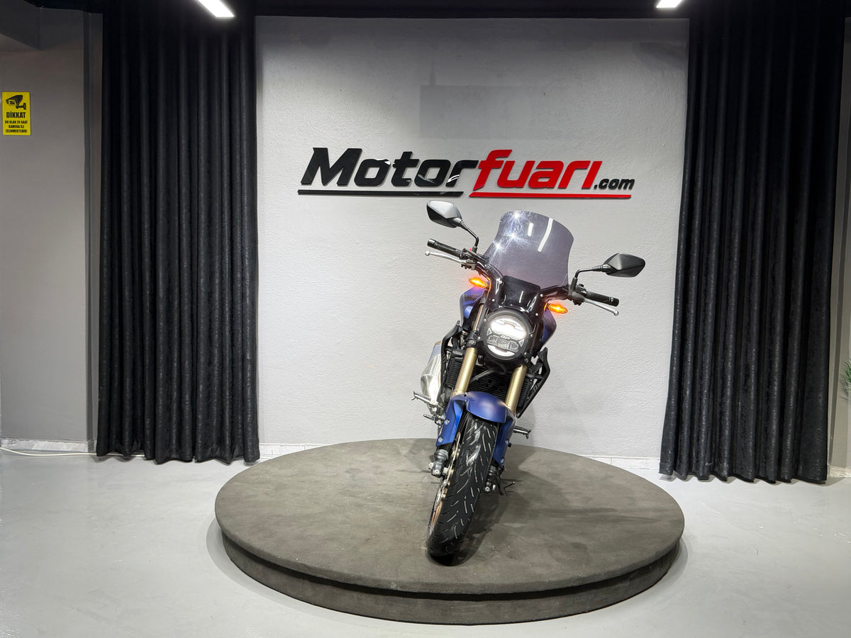 HONDA CB250R 2022