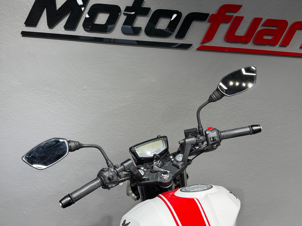 TVS Apache RTR 200