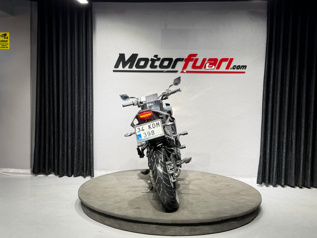 CFMOTO 250 NK 2023