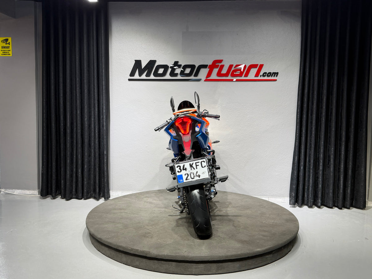 CFMOTO 250SR 2024