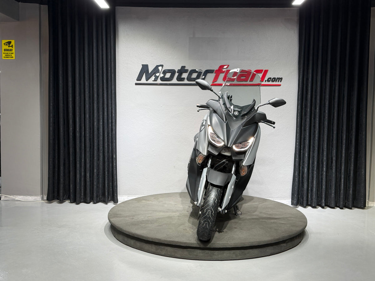 YAMAHA X MAX 250 ABS
