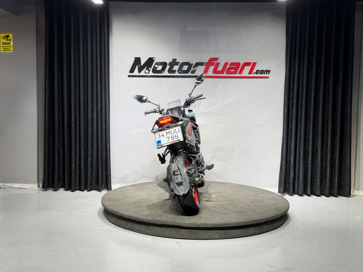 CFMOTO 250 NK