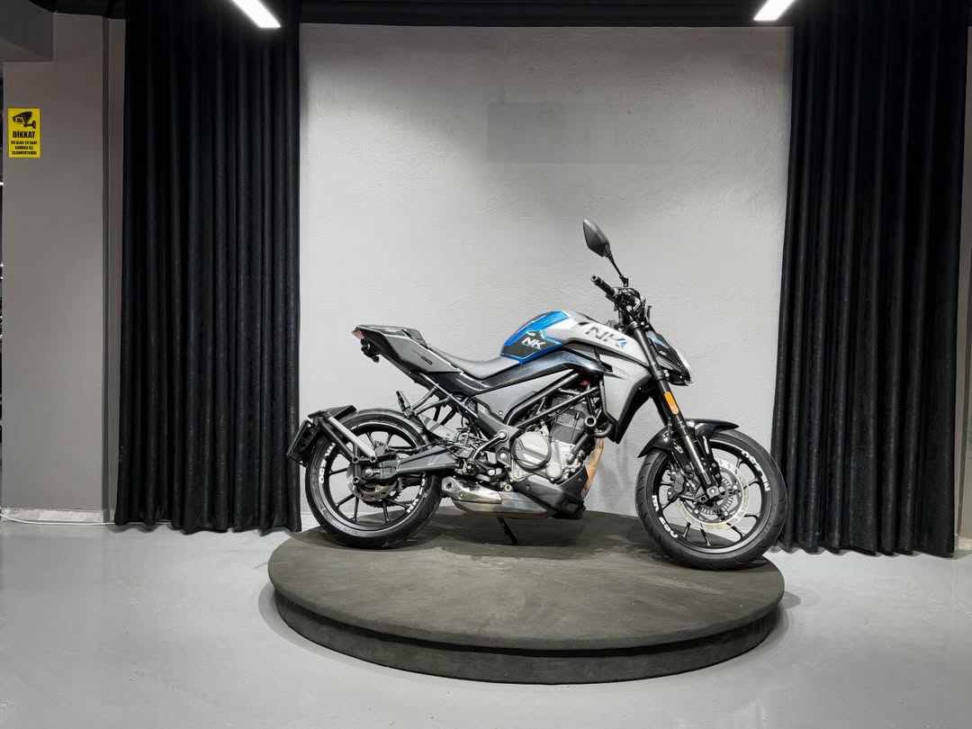 CFMOTO 250NK 2024 1
