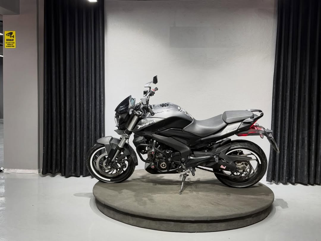 BAJAJ DOMINAR 400 2023 3
