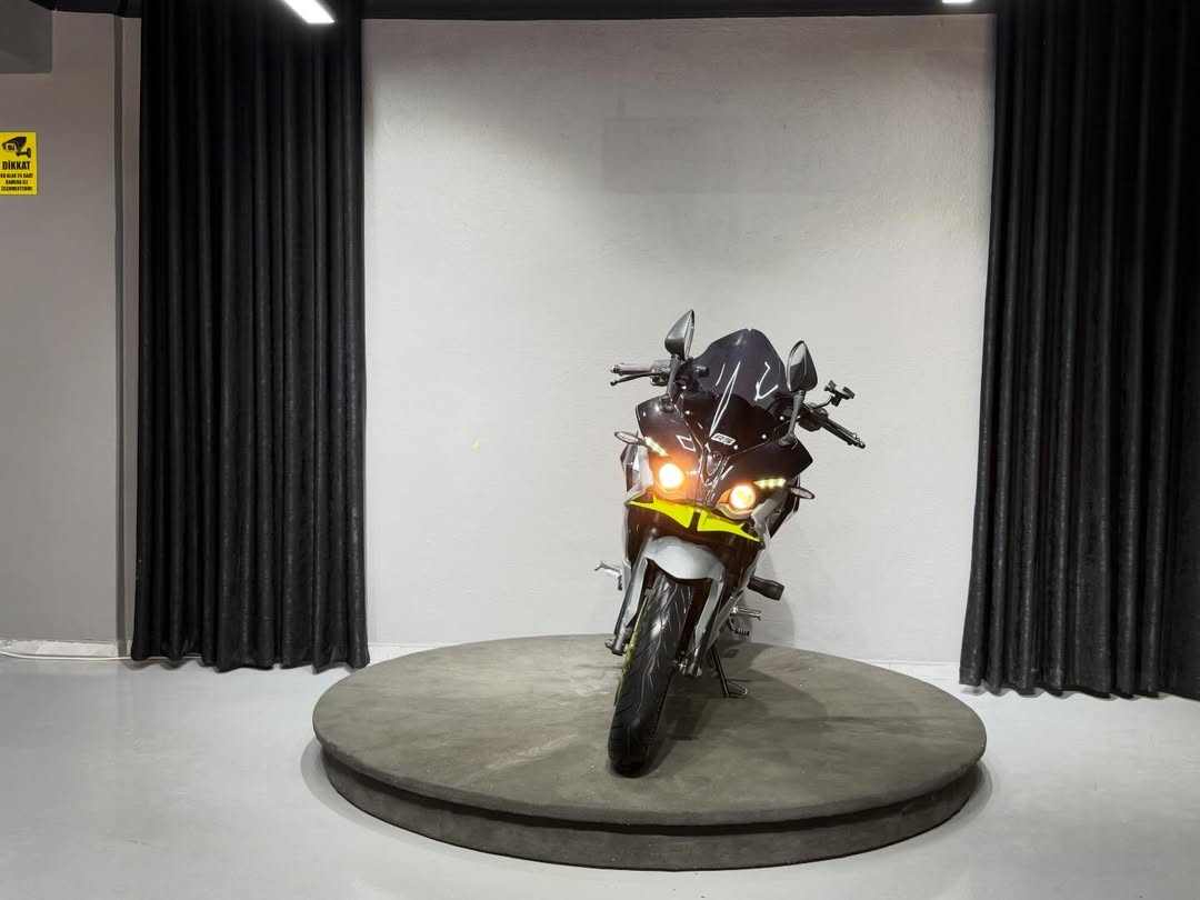 PULSAR RS-200 2015 2