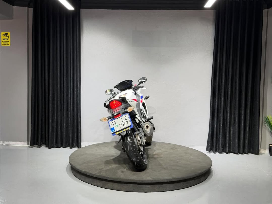 HONDA CBR250 2013 4