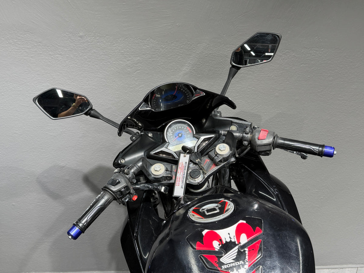 HONDA CBR 250 2014
