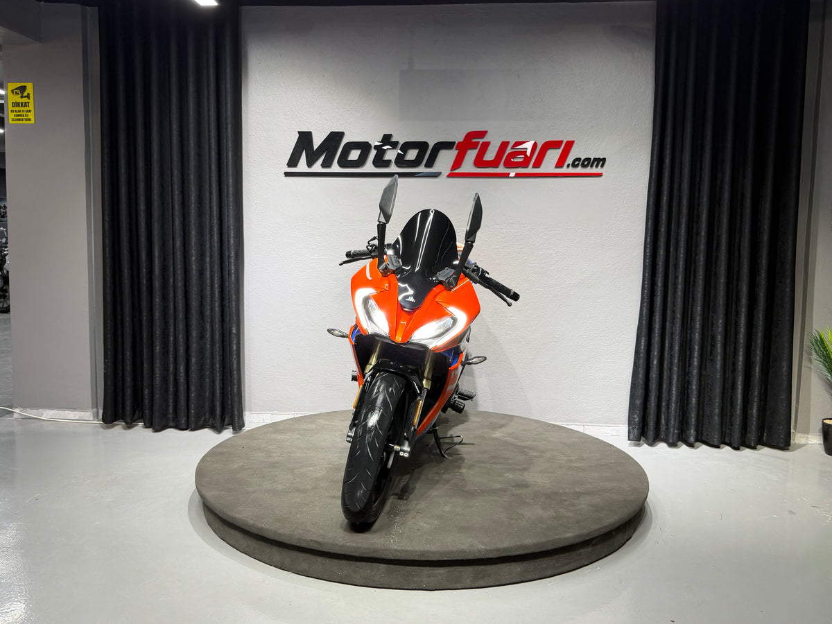 CFMOTO 250SR 2024