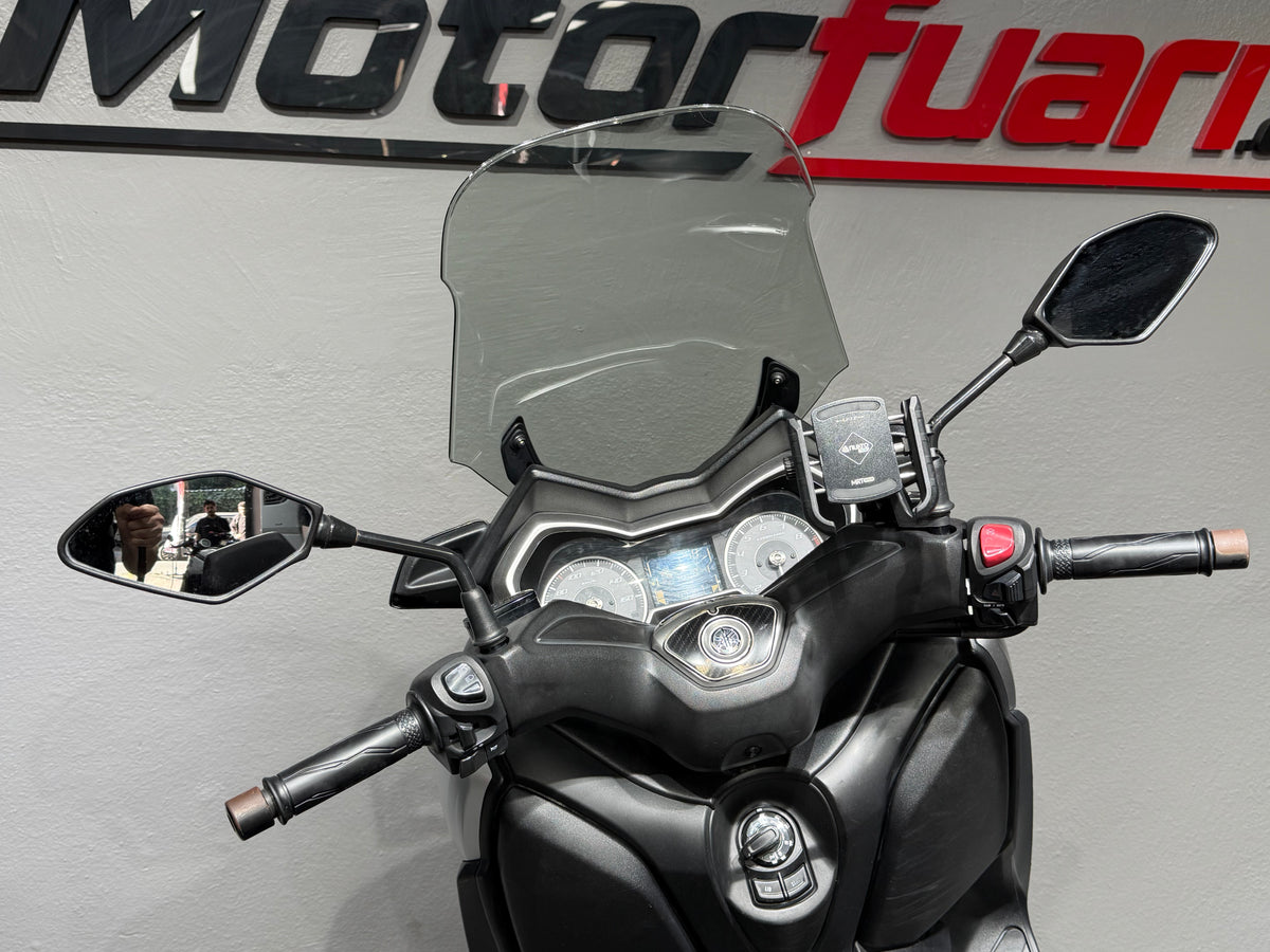 YAMAHA X MAX 250 ABS