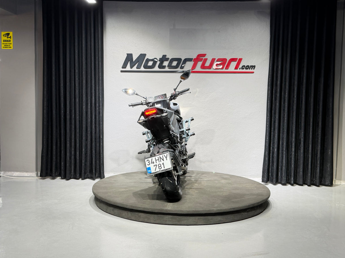 CFMOTO 250NK