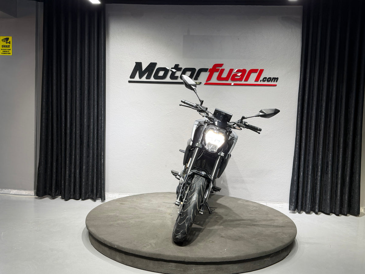 CFMOTO 250NK 2024