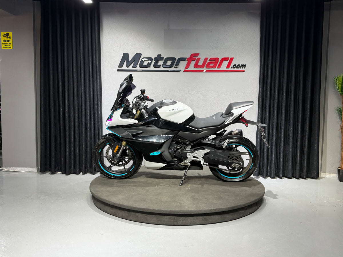 CFMOTO 450 SR 2024 BEYAZ