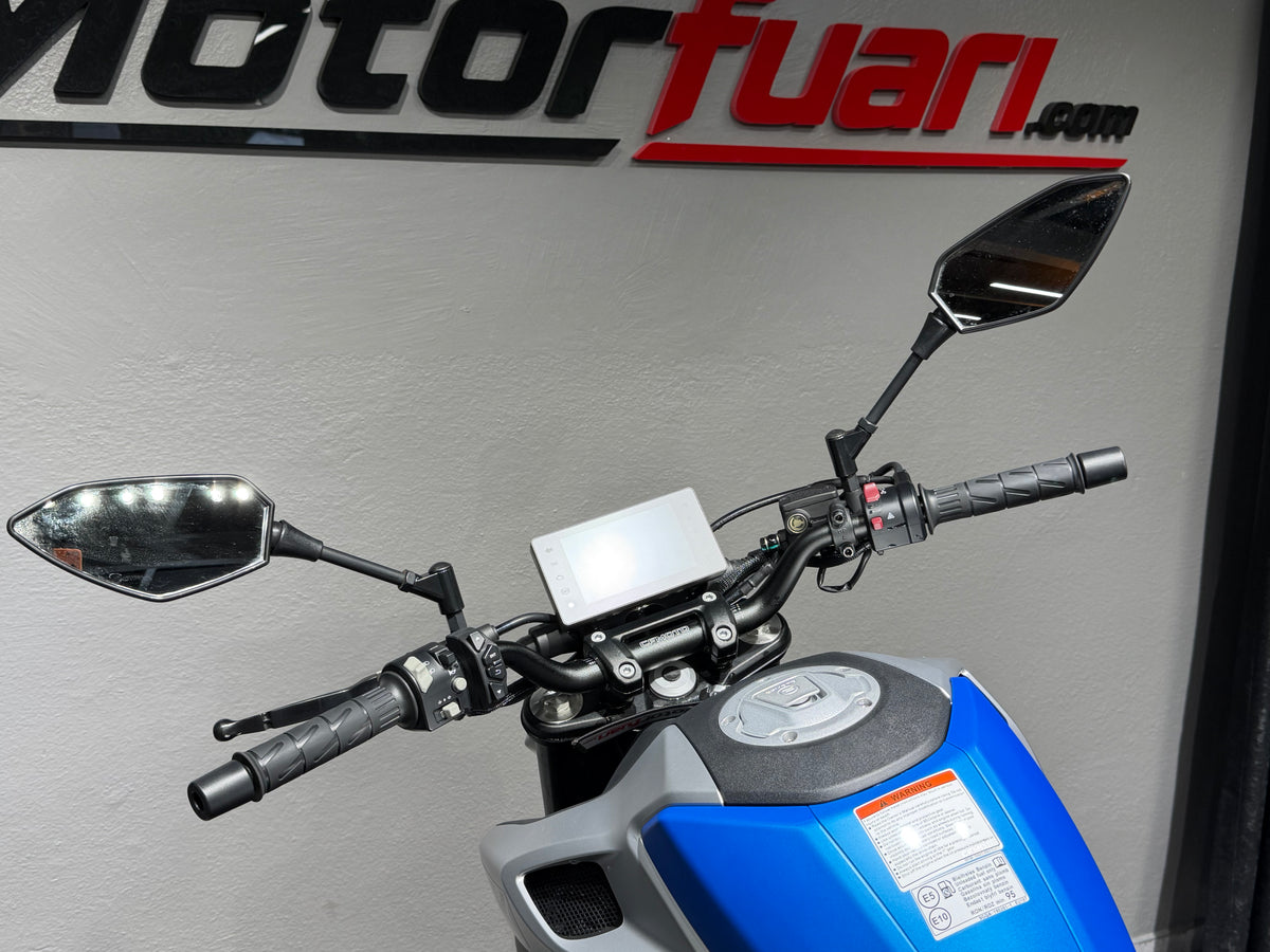 CFMOTO 250NK 2025