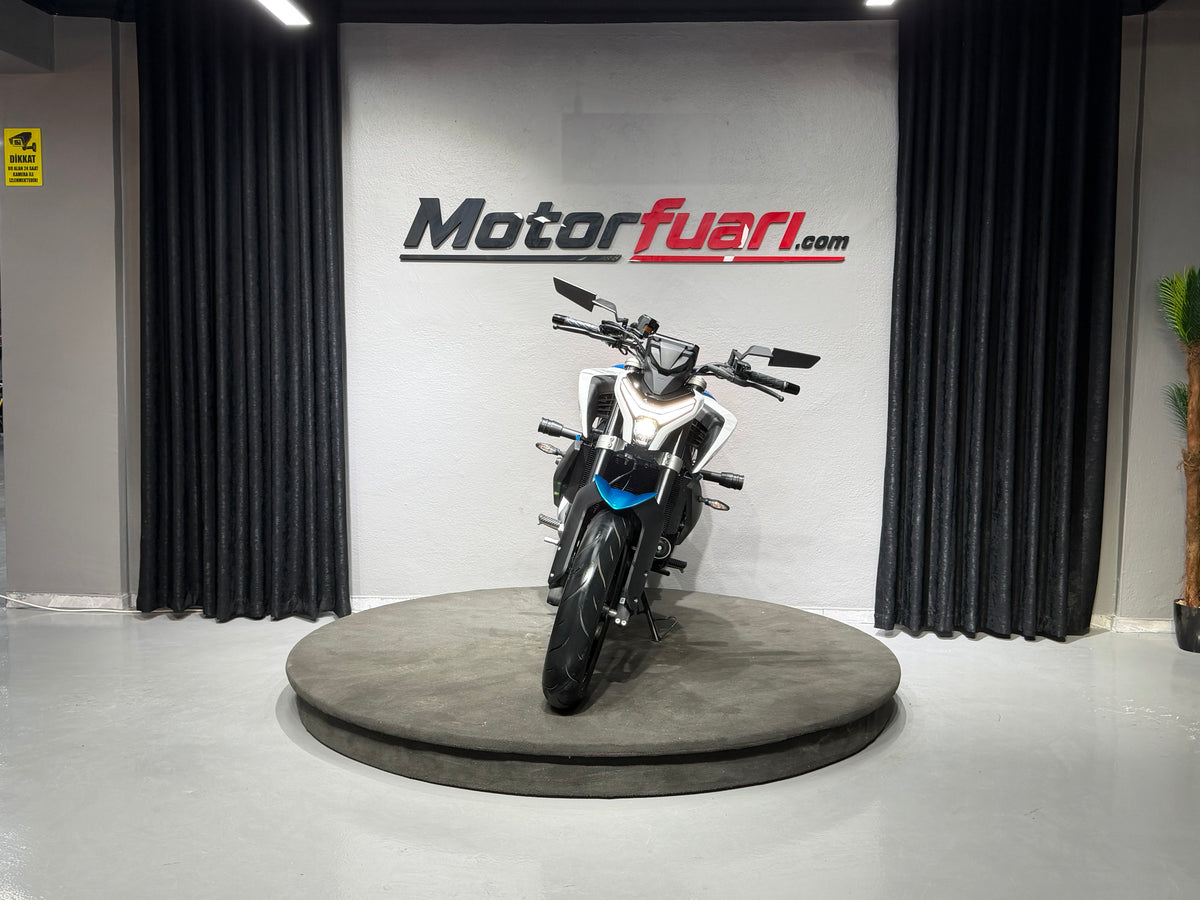 CFMOTO 450 NK 2026