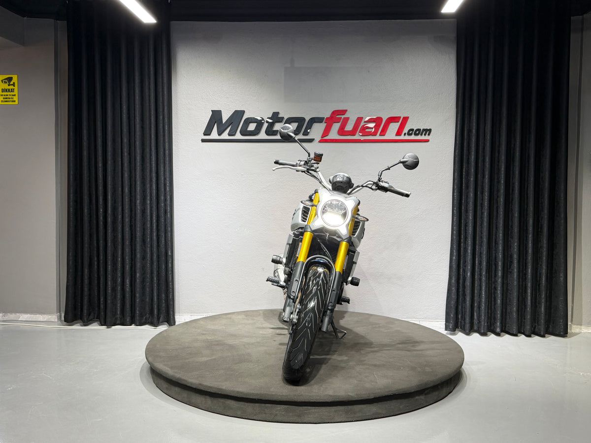 CFMOTO CLX 700