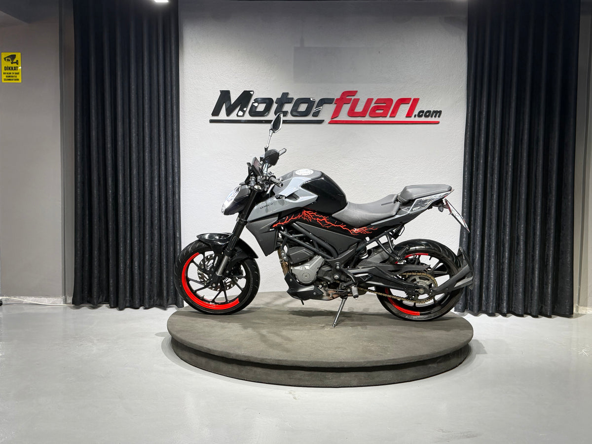 CFMOTO 250 NK