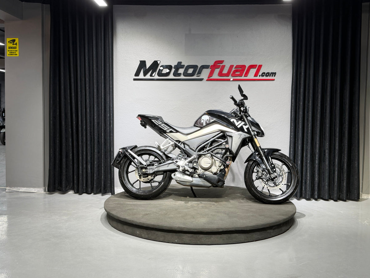 CFMOTO 250 NK