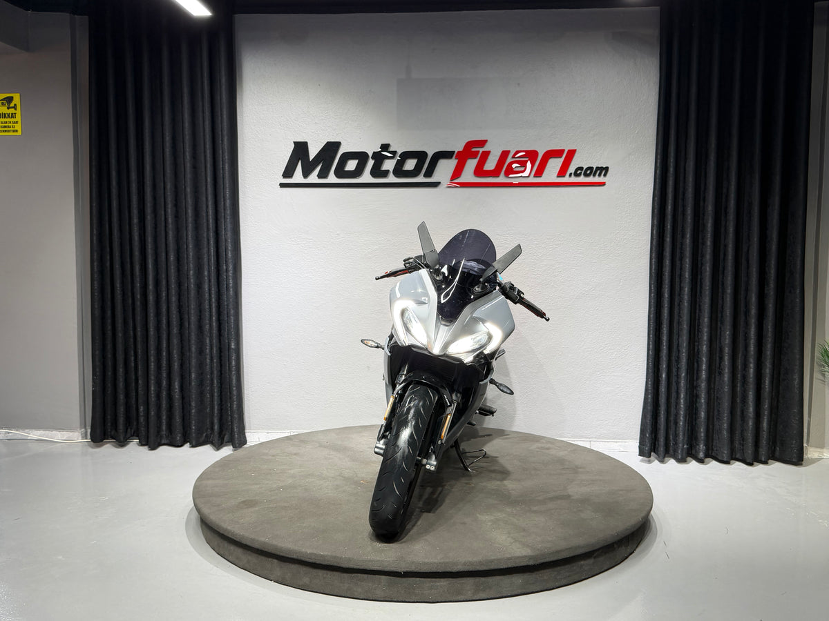 CFMOTO 250SR 2024