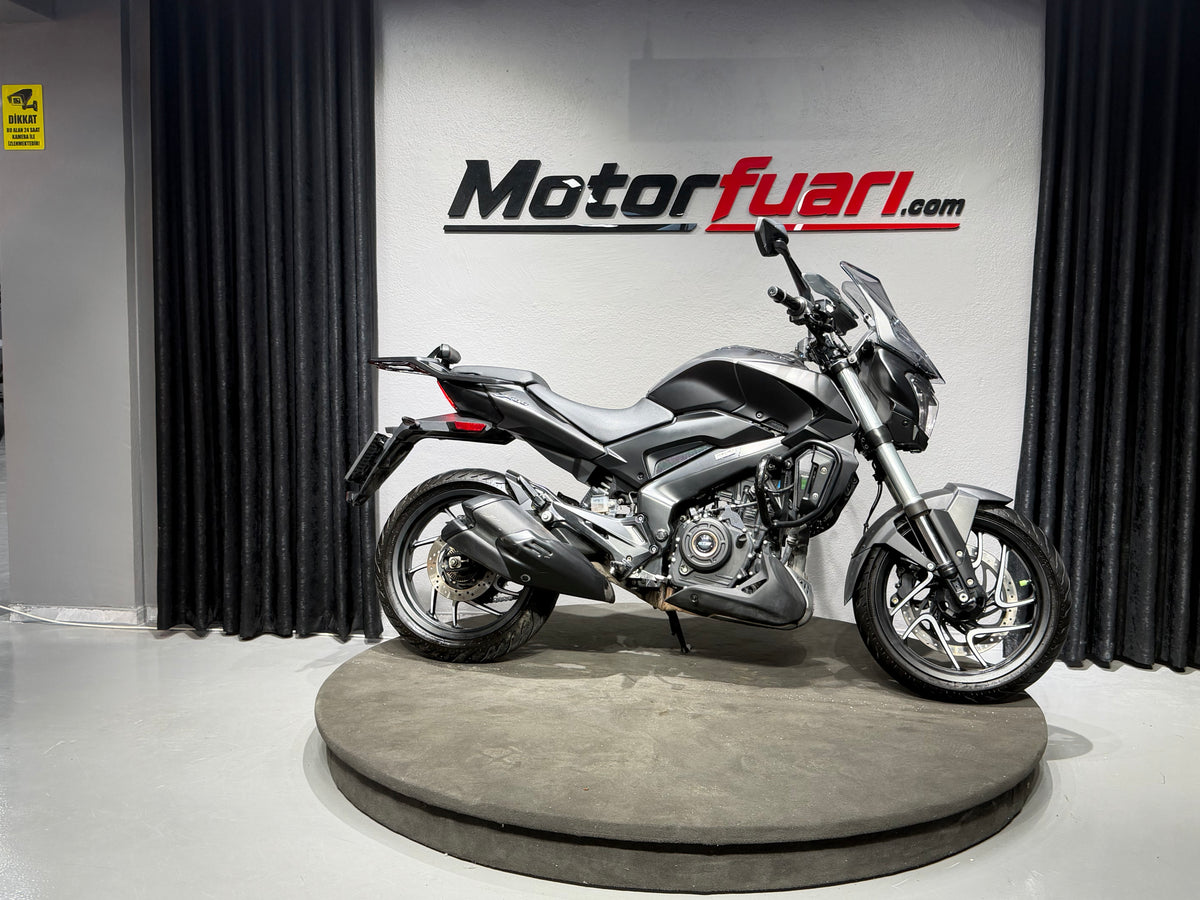 BAJAJ DOMINAR 400 UG 2024