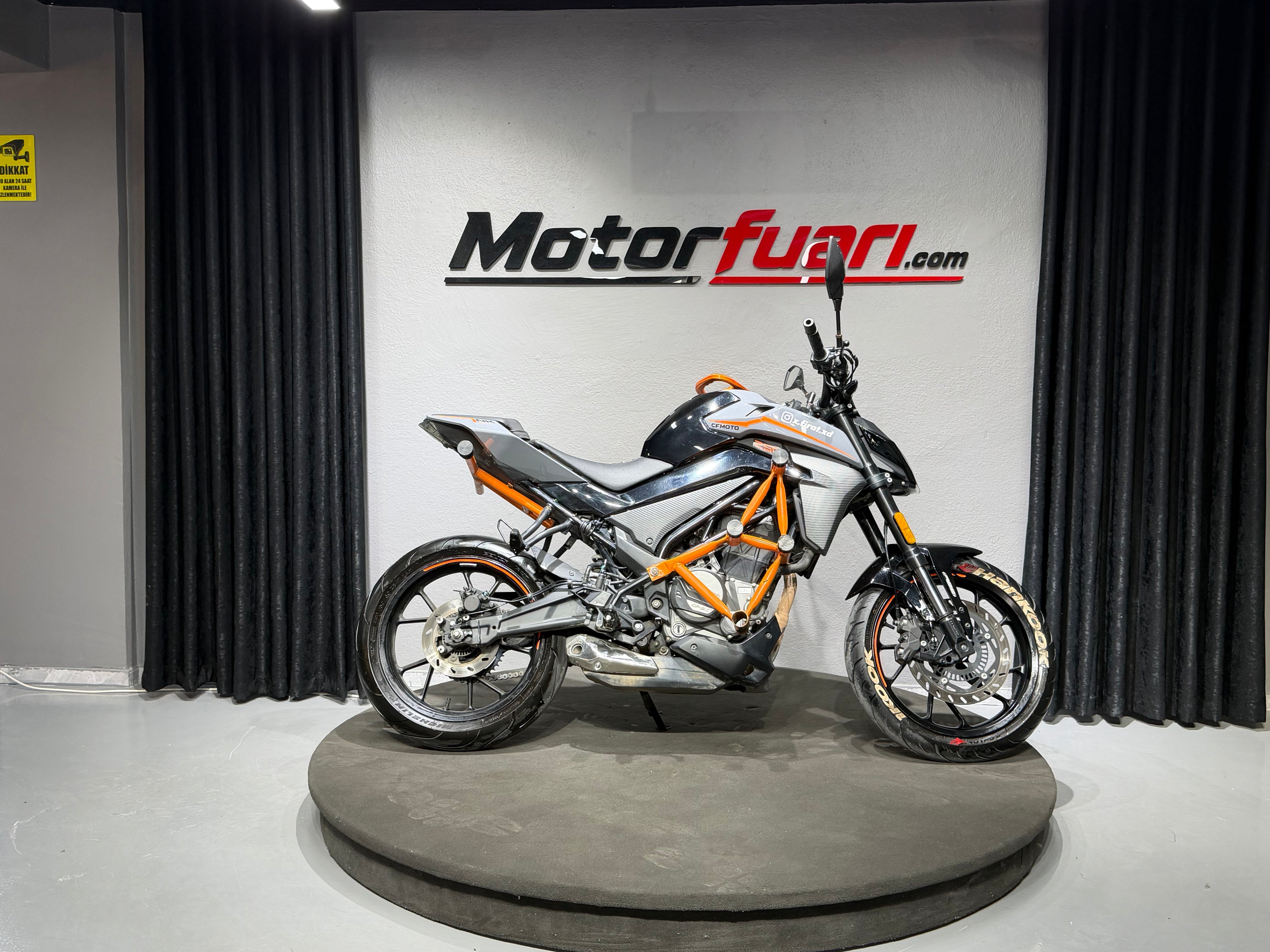 CFMOTO 250NK 2024