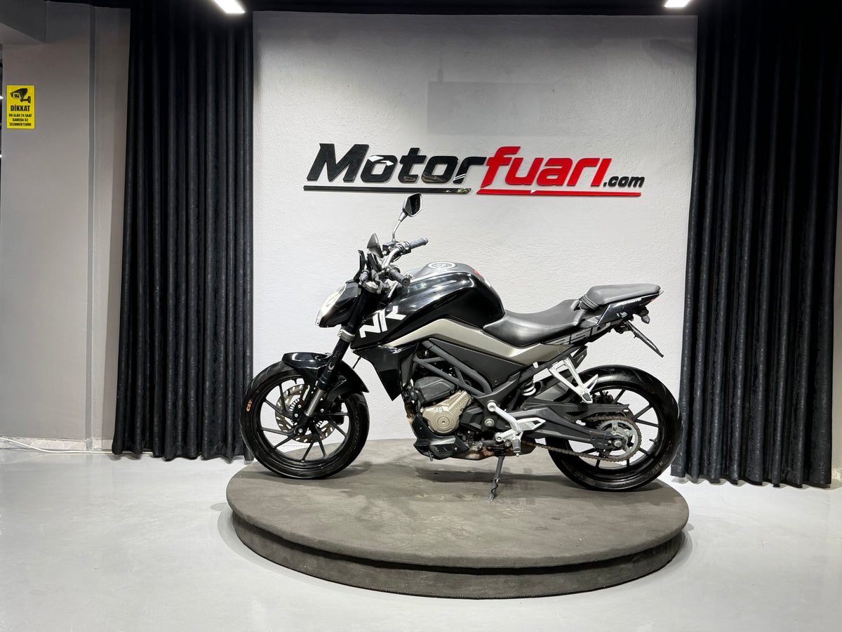 CFMOTO 250 NK 2021