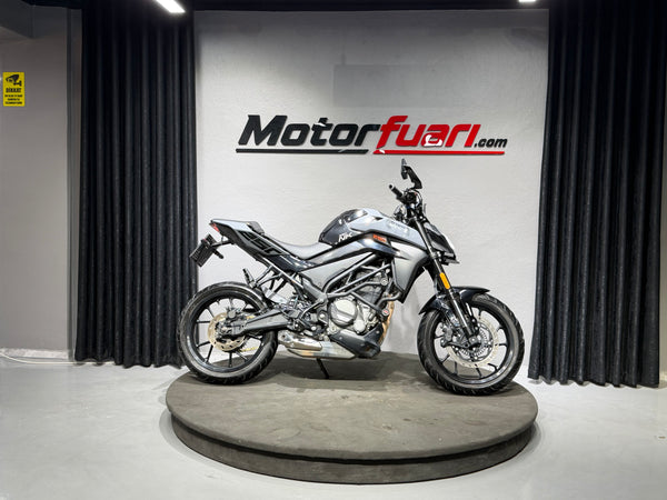 CFMOTO 250 NK 2023