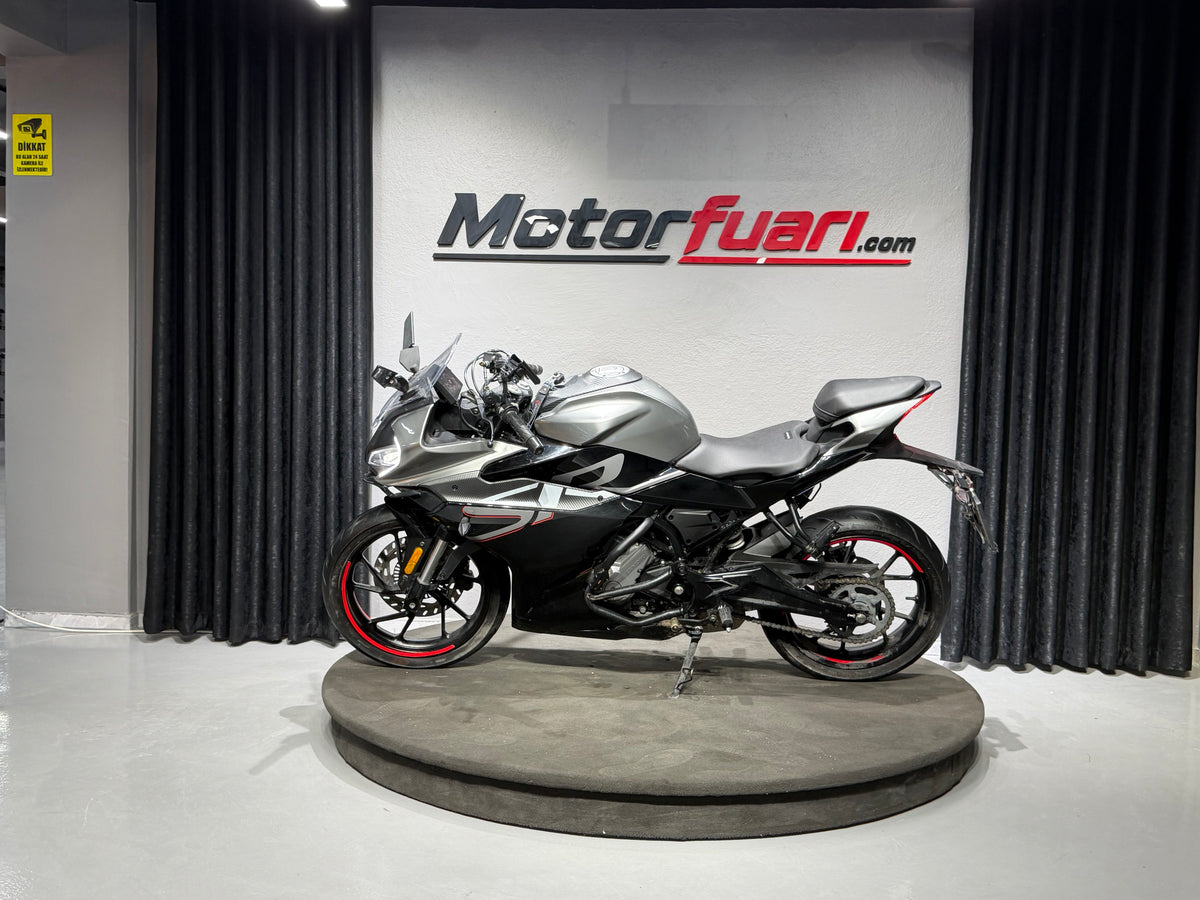 CF MOTO 250SR 2024