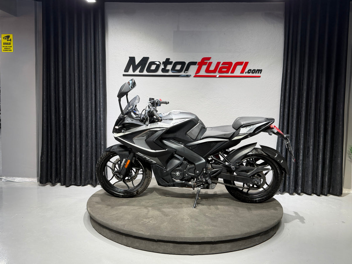 PULSAR RS-200 ABS 2024