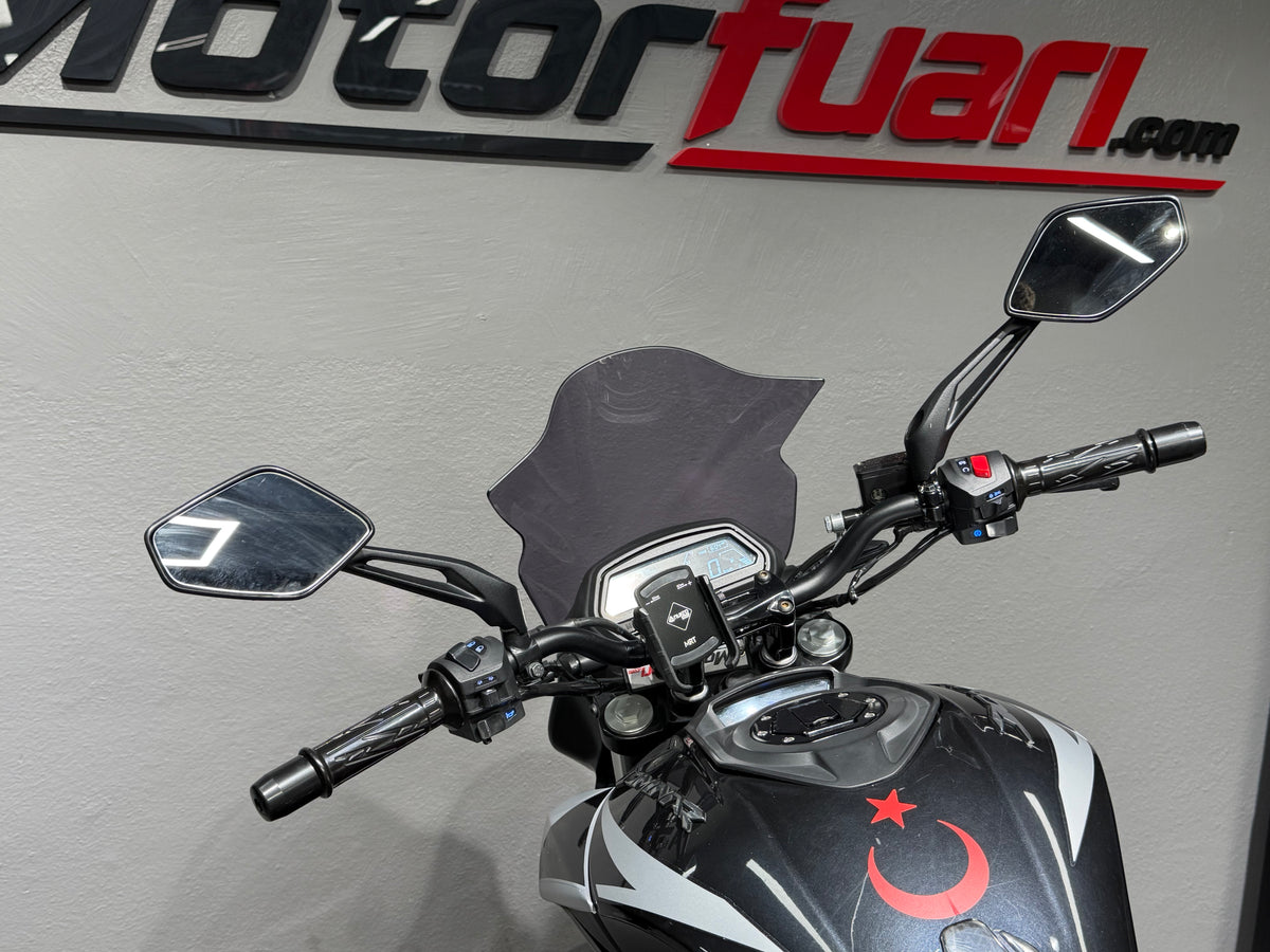BAJAJ DOMİNAR 250 D