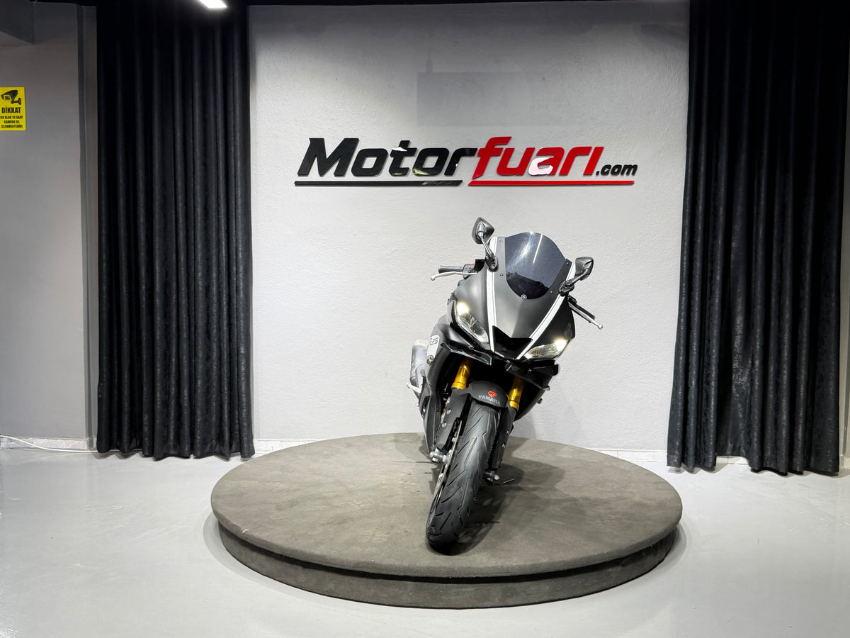 YAMAHA YZF R25 ABS 2019
