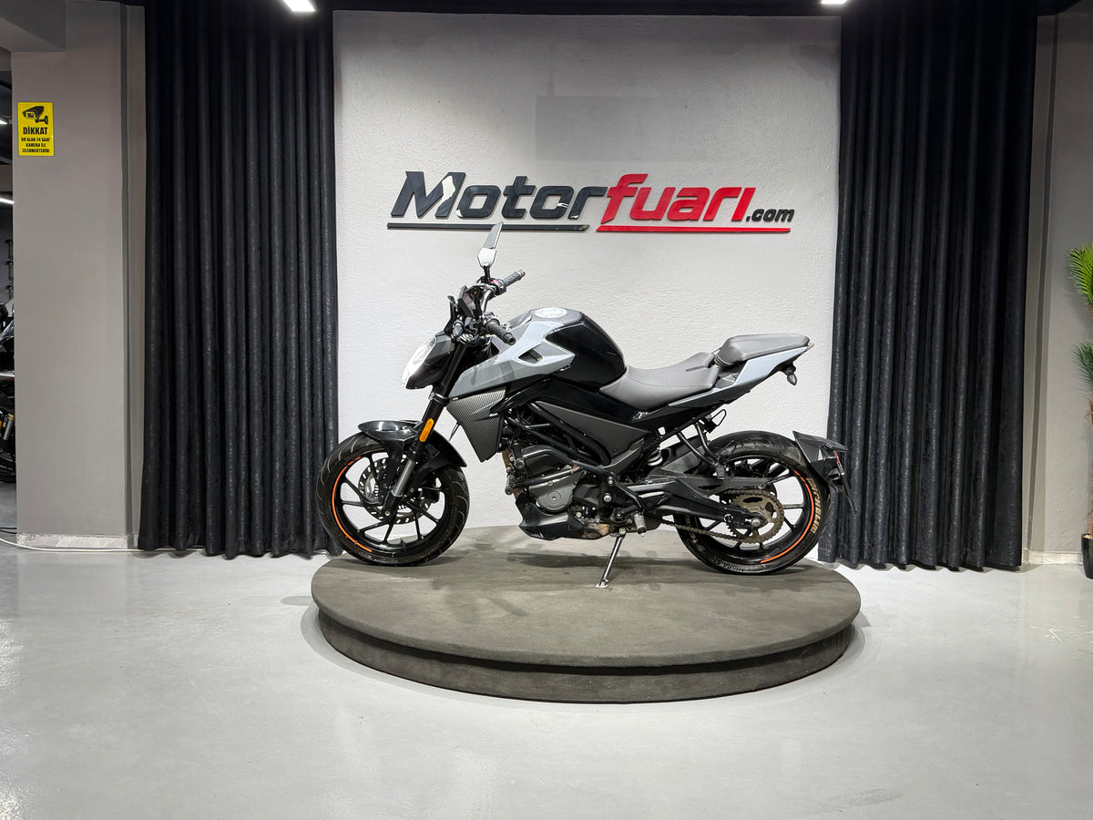 CFMOTO 250 NK