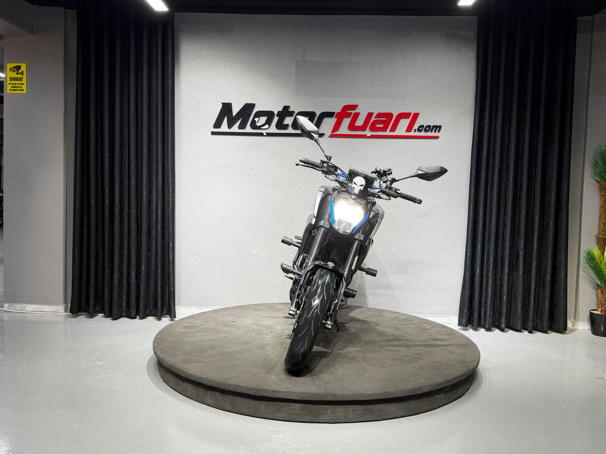 CFMOTO 250NK 2024