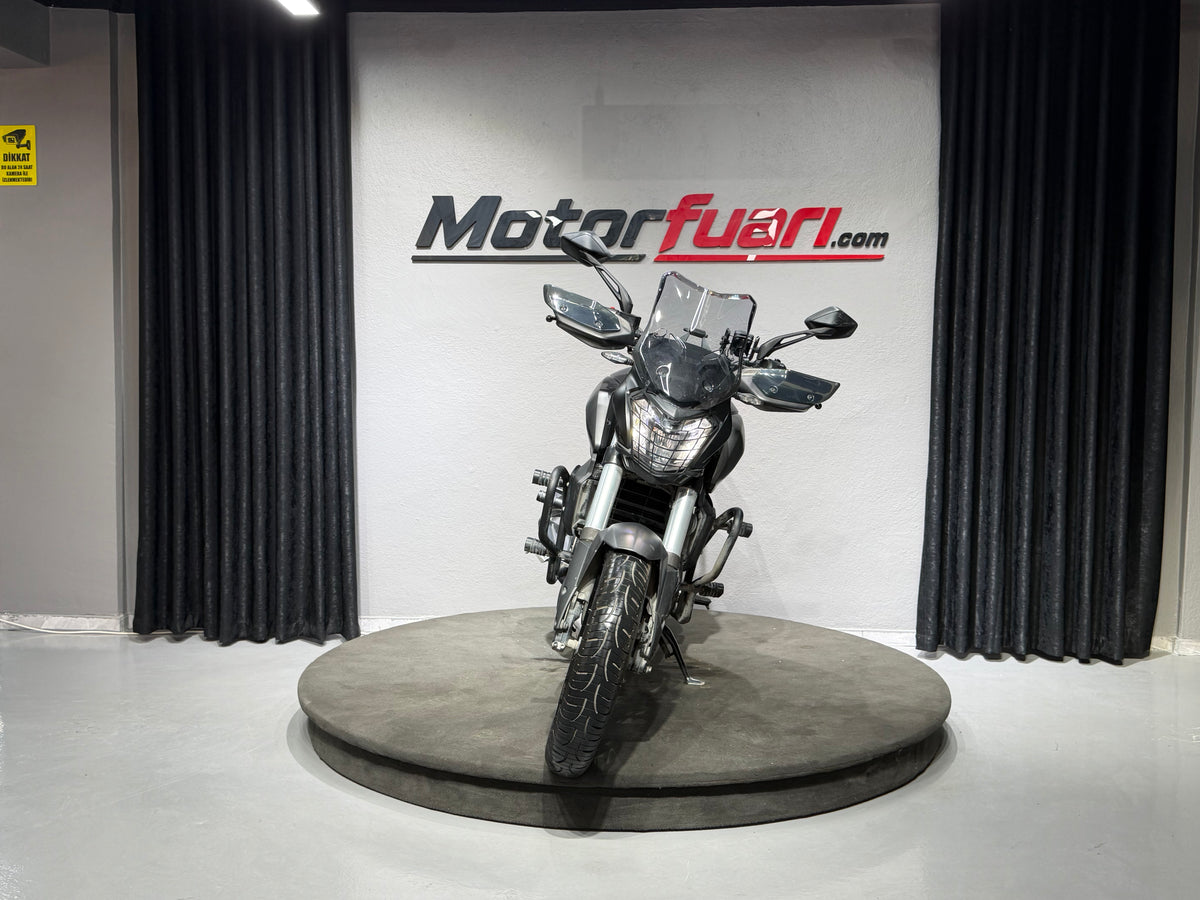 BAJAJ DOMİNAR 400