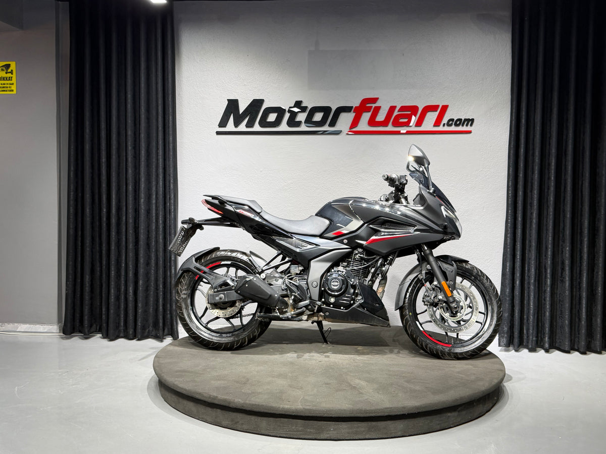 BAJAJ PULSAR F-250