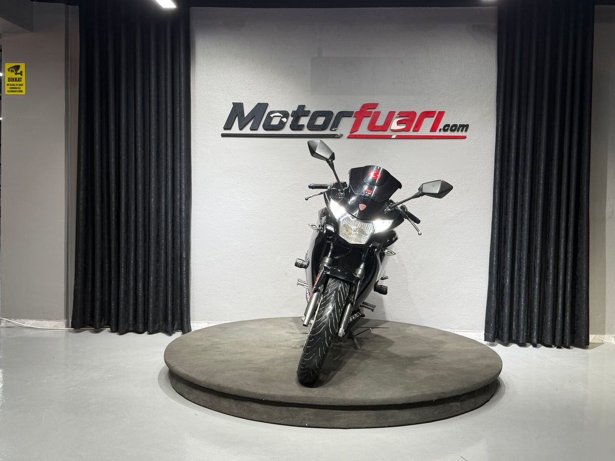 HONDA CBR 250 2014
