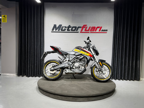 VOGE 125 R