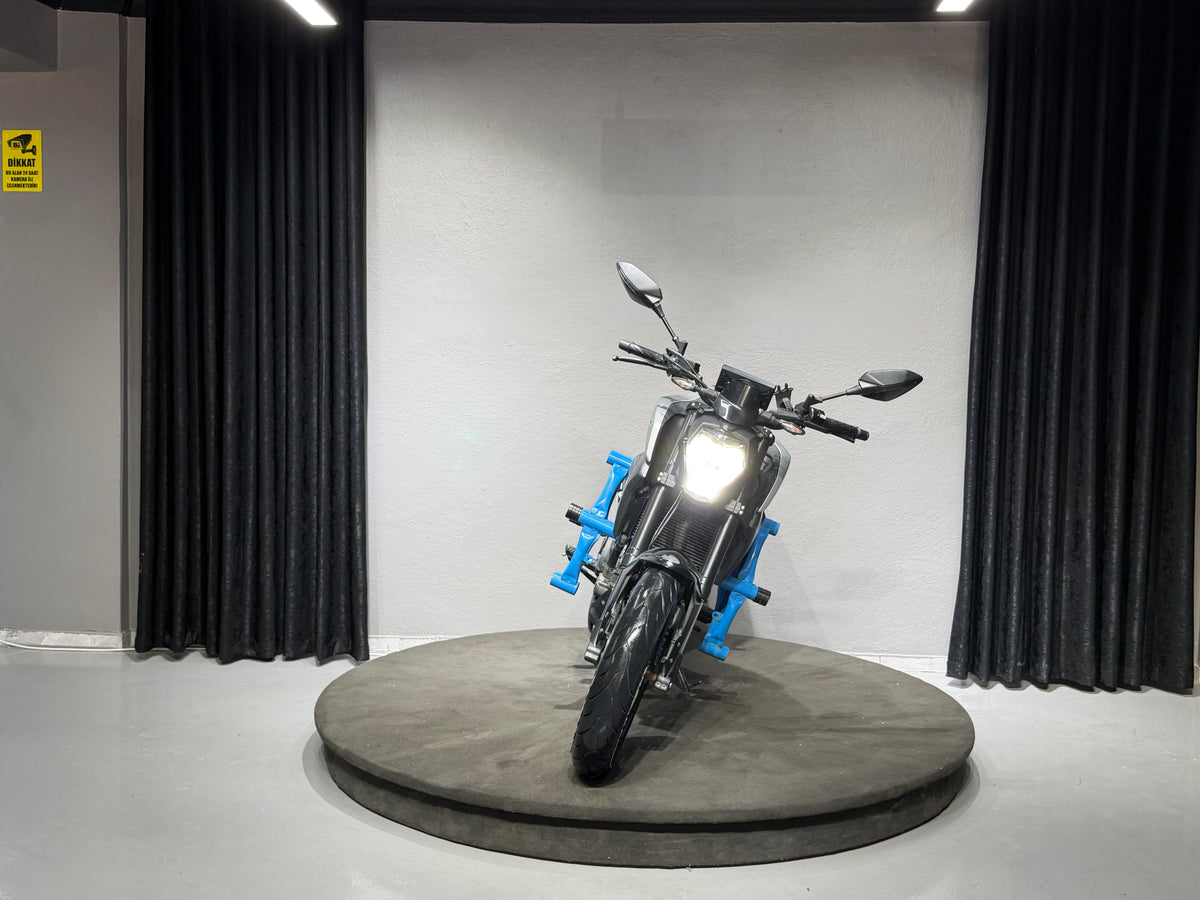 CFMOTO 250NK 2024