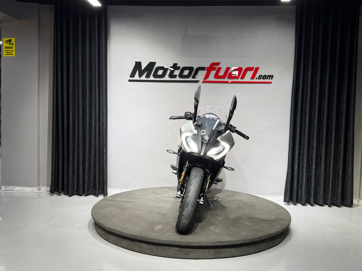 CFMOTO 250 SR     (SIFIR)