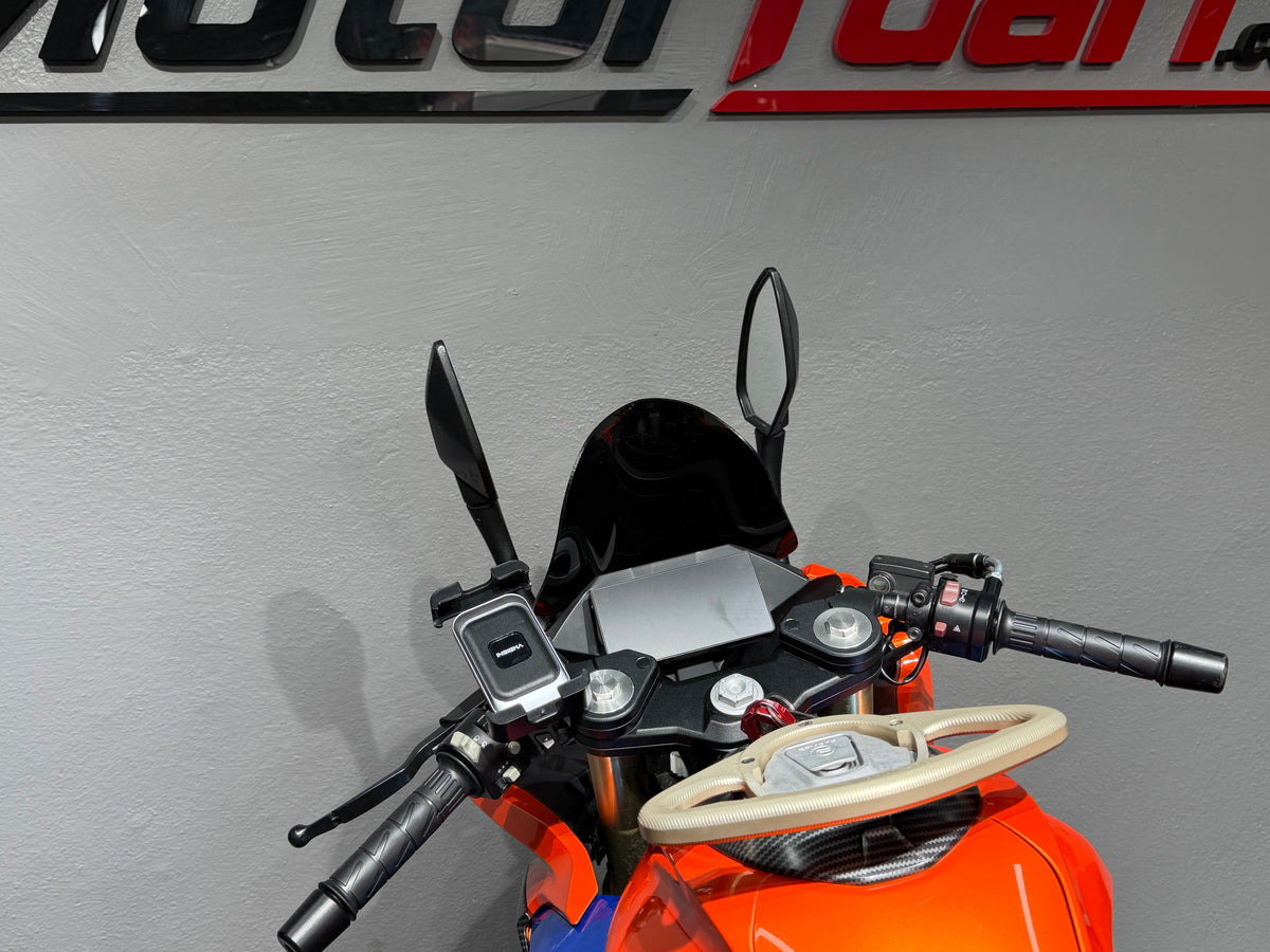 CFMOTO 250 SR