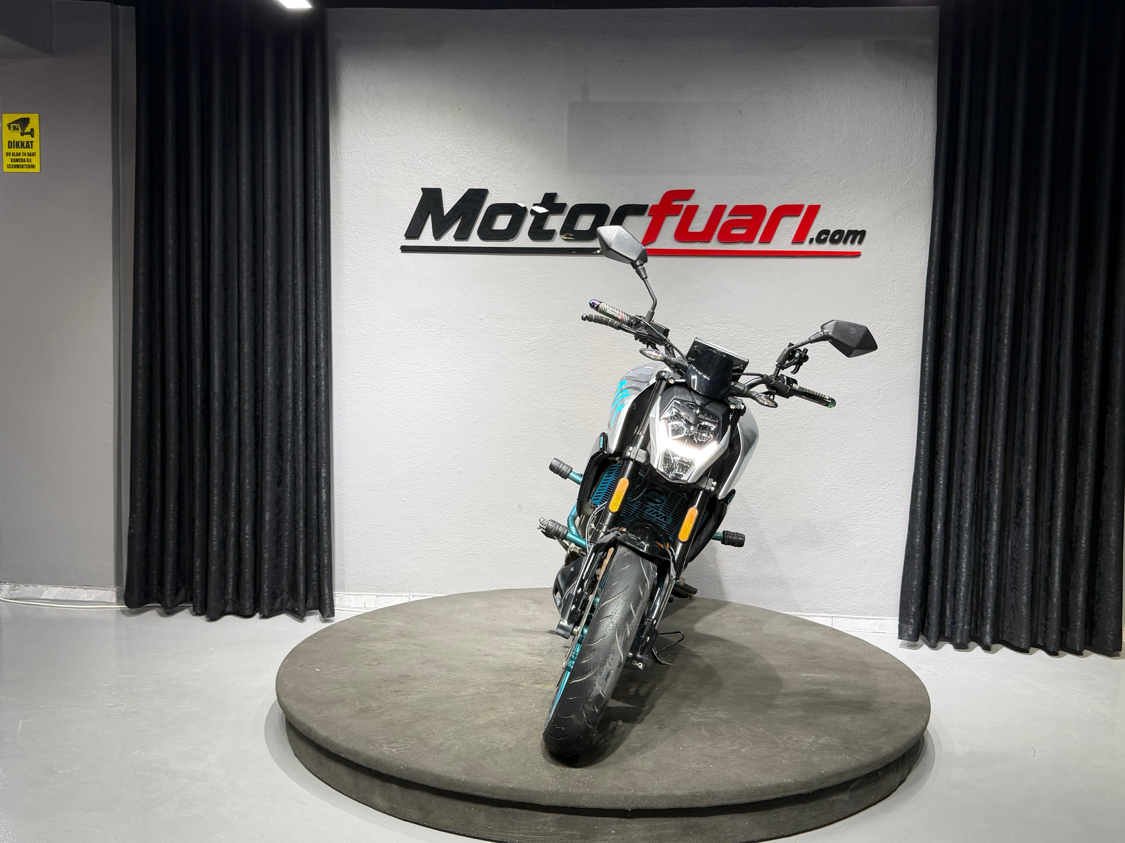 CFMOTO 250NK 2022 GRİ