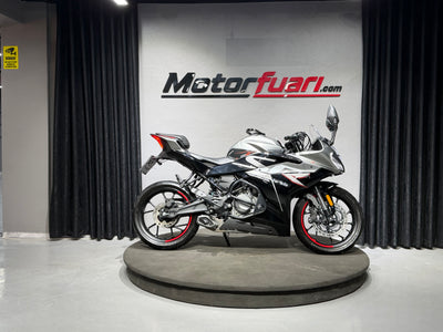 CFMOTO 250 SR