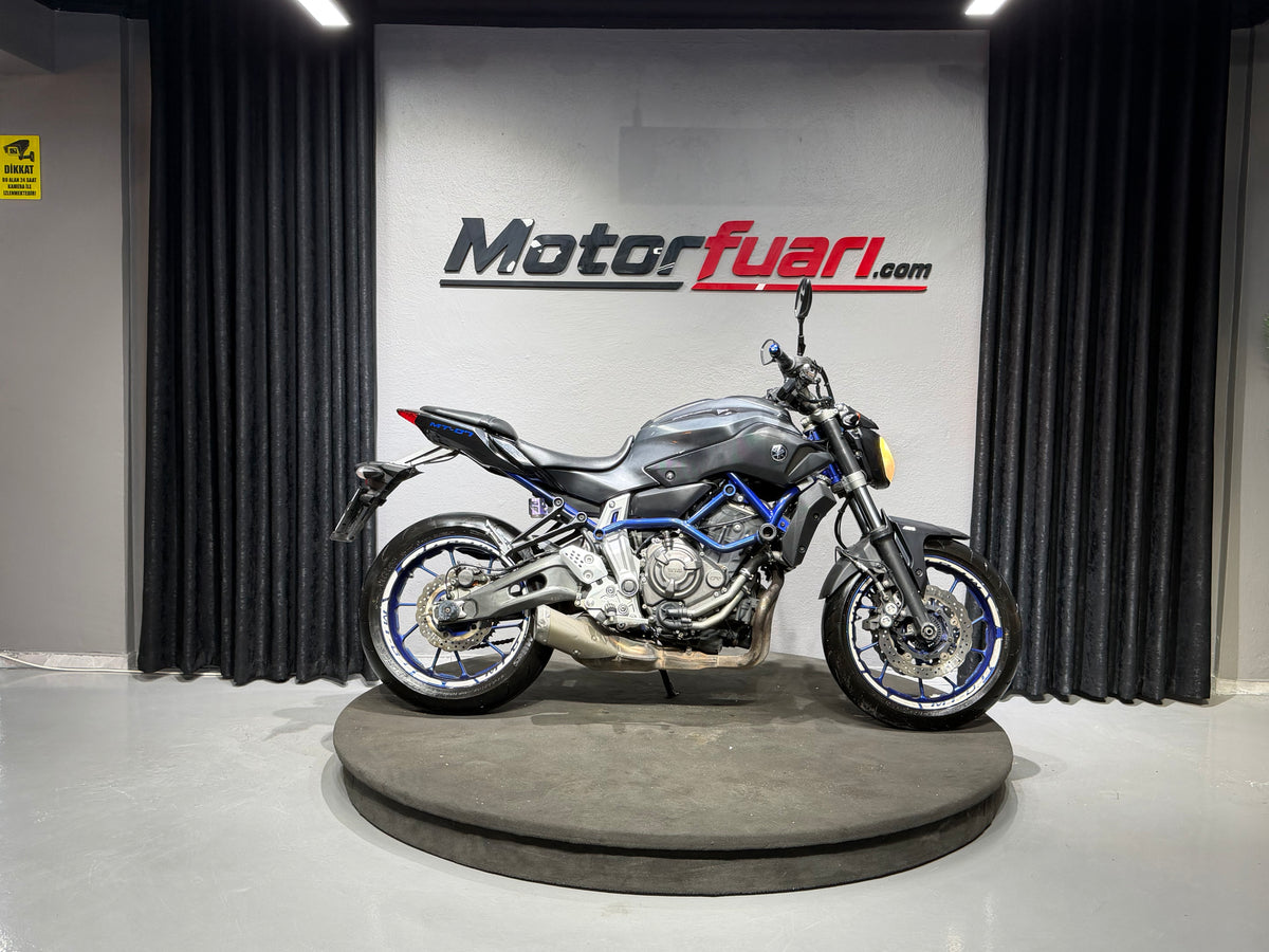 YAMAHA MT 07 ABS
