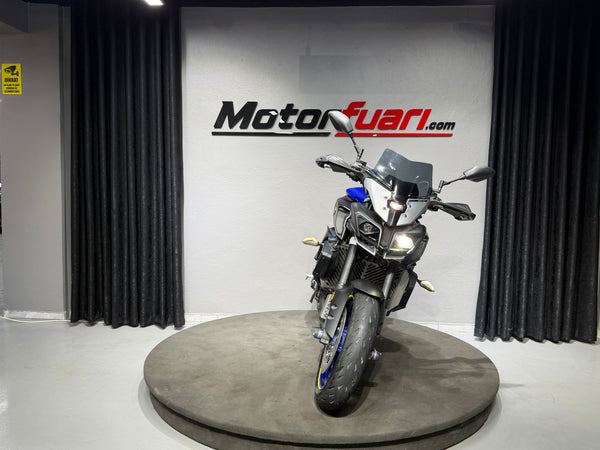 YAMAHA MT-10